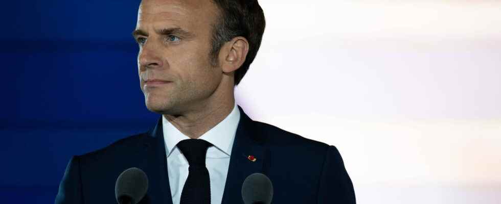 What does Emmanuel Macron plan for education