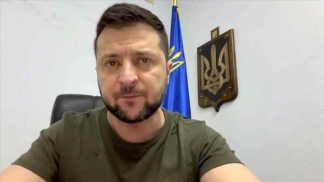 Zelensky announced at midnight the Russian army is preparing to