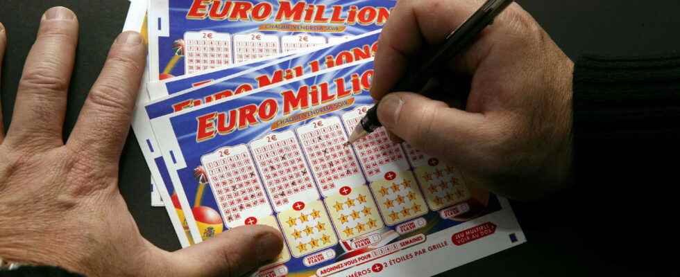 a player wins the 25 million euros of the draw