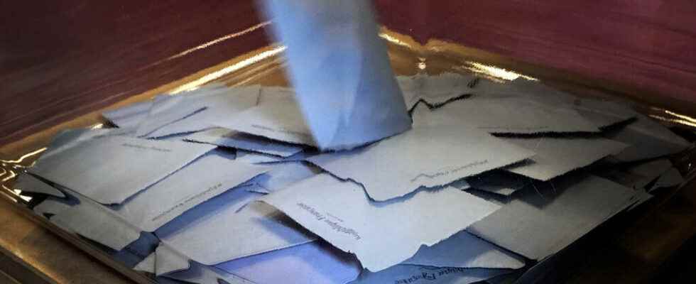 postal voting boosts turnout in prison