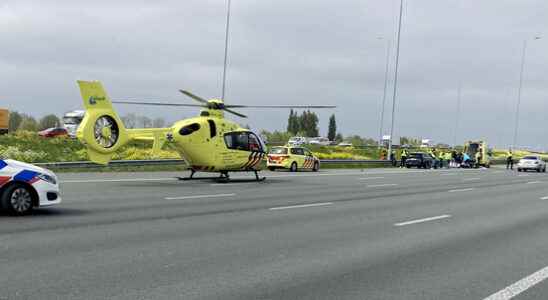 A2 at Nieuwer ter Aa open again after collision between