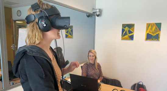 Altrecht uses VR glasses in therapy You dare a little