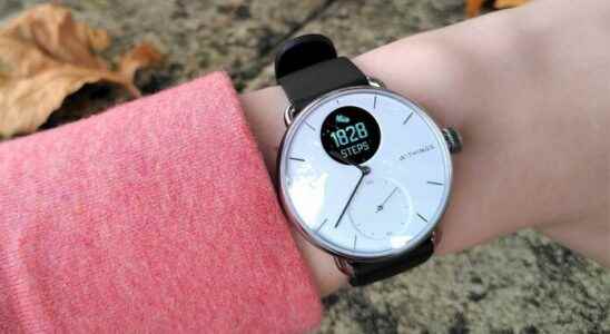 Best Hybrid Smartwatches 2022