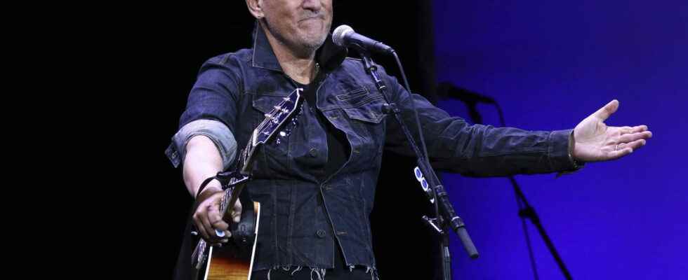 Bruce Springsteen a concert in Paris and a new album