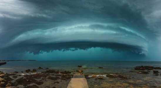 Extraordinary weather phenomenon the arcus