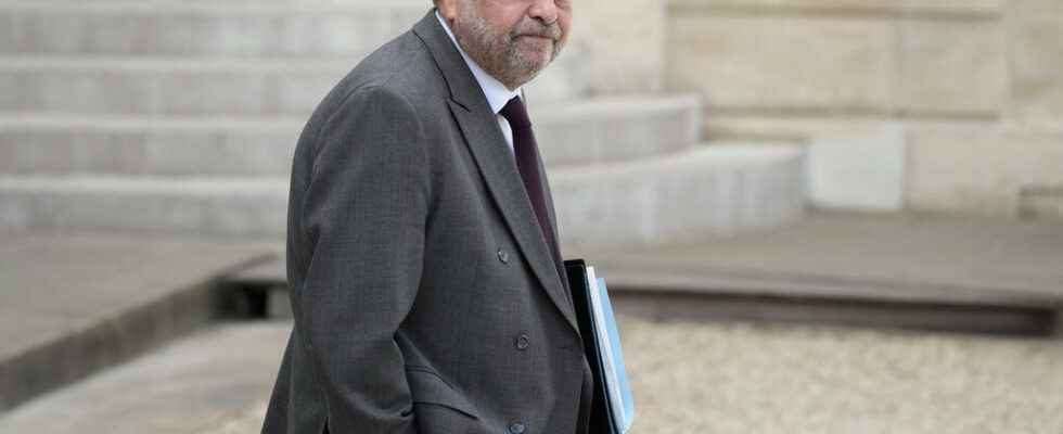 French Justice Minister Eric Dupond Moretti under threat of trial