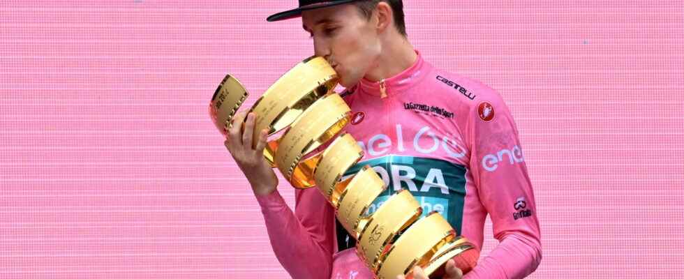 Giro 2022 Hindley wins the Tour of Italy the general