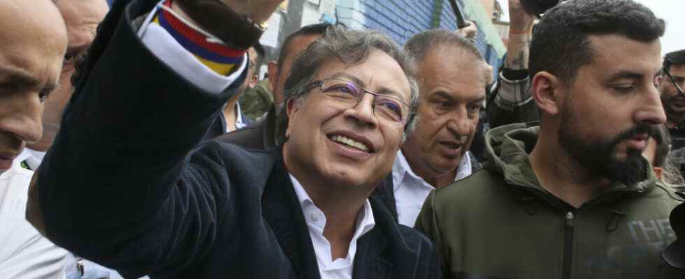 Gustavo Petro widely in the lead Rodolfo Hernandez created the