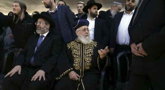 Israels chief rabbi calls on his followers to bring their