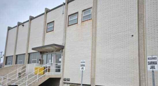 Jail guard from Sarnia convicted of impaired driving