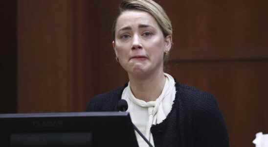 Johnny Depp trial he hit me testifies Amber Heard