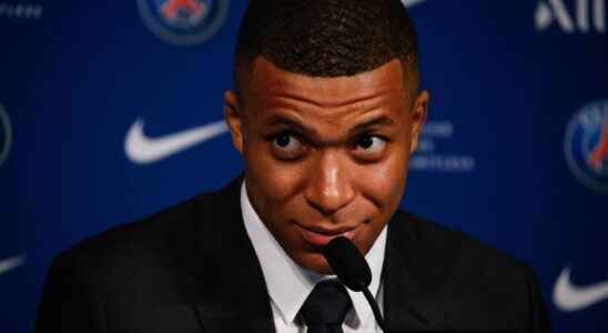 Kylian Mbappe after his extension at PSG a conflict with