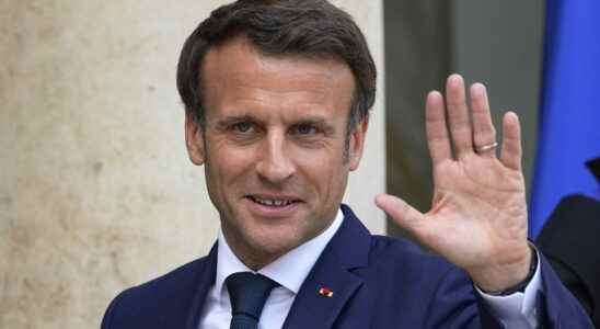 Macron 2022 bonus tripled amount for whom