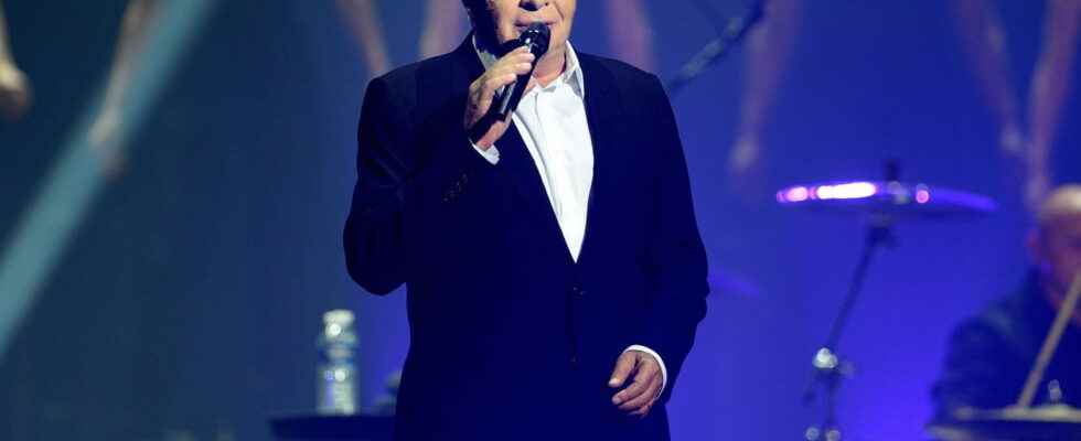 Michel Sardou soon to be back on stage