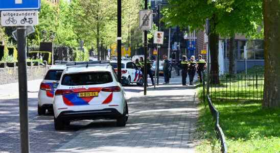 NS employee in Utrecht threatened with knife police shoot suspect