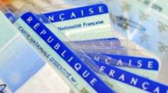 Passport doctor identity card When the French lose patience