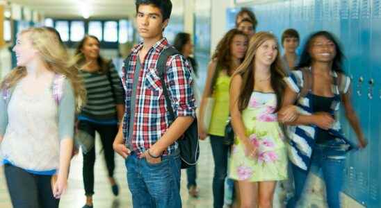 Popular kids at school are more likely to be aggressive