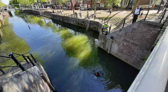 Practicing for high water along Lekdijk Risk of a breakthrough