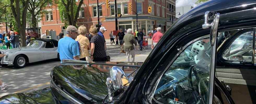 RetroFest attracts thousands to downtown Chatham