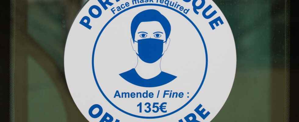SNCF RATP wearing a mask is over in transport