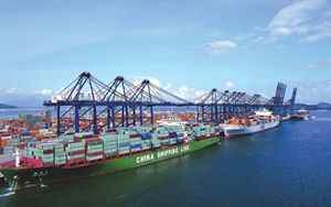 USA import export prices below expectations in April