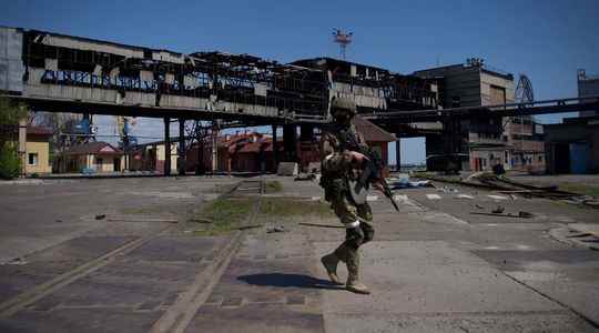 Ukraine Truce planned in Mariupol Russia simulates firing of nuclear capable