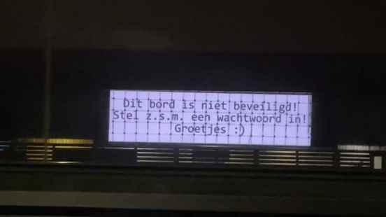 Utrecht Cas hacked electronic boards at The Wall along A2