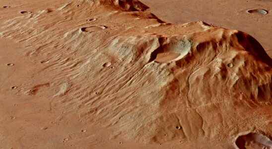 Volcanic mudslides on Mars
