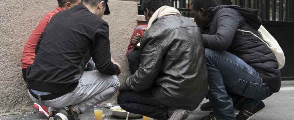 a camp at Place de la Bastille to raise awareness