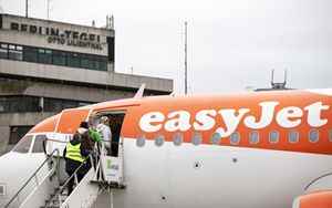 easyJet reduces losses Bookings greater than 2019 in the last