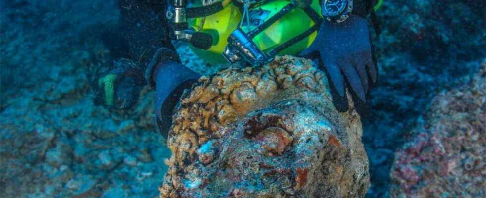 Antiquity a new secret of the Antikythera wreck has been