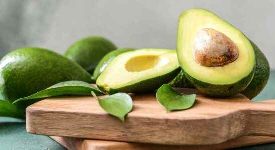 Avocado skin and pit how to recycle them
