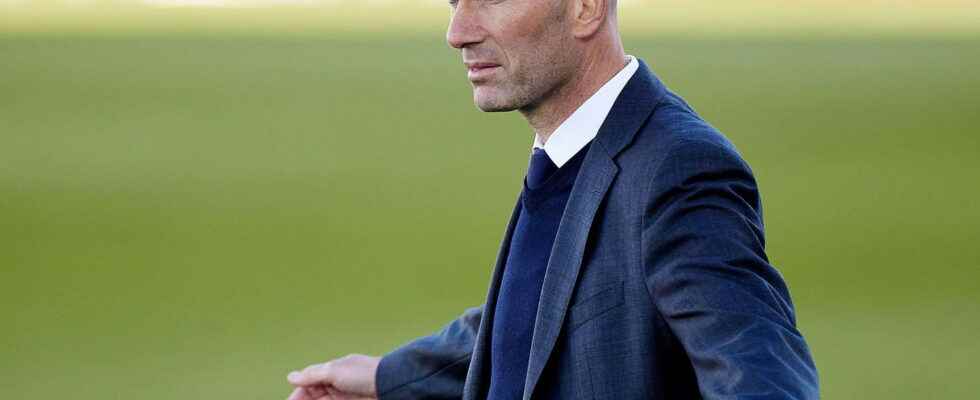DIRECT Zidane his entourage denies any contact with PSG