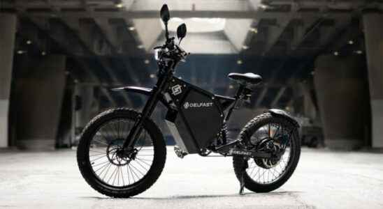 Electric bike with a range of 320 km a speed