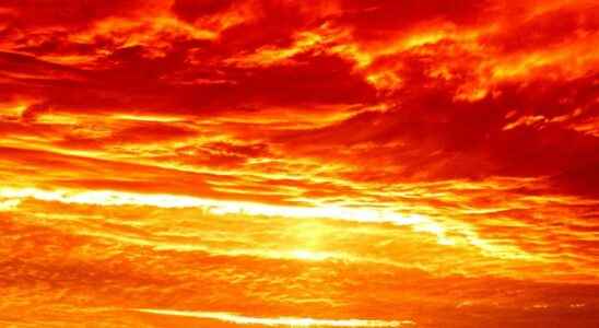 Extraordinary weather phenomenon the fiery sky