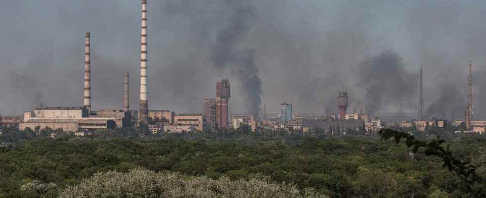 Fire in chemical factory after attack from Russia • Decisive