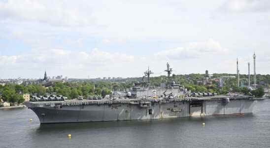 Forty NATO ships anchor in Stockholm before exercises