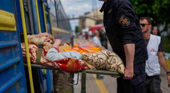 Health crisis threatens war torn Ukraine