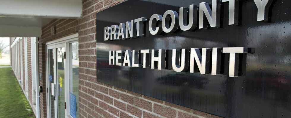 Health unit CEO retired