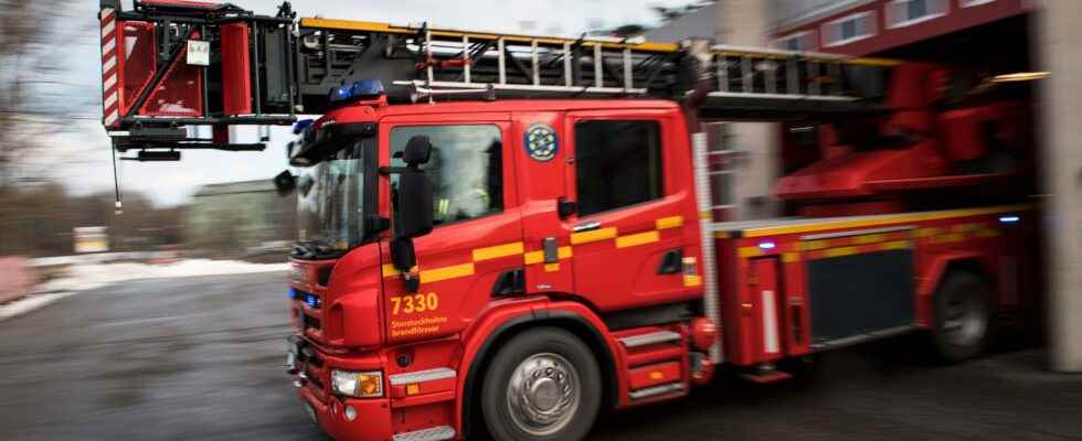 Heavy fire in Skara residents warned