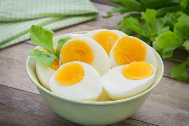 Here are 7 foods that are beneficial for muscle growth.