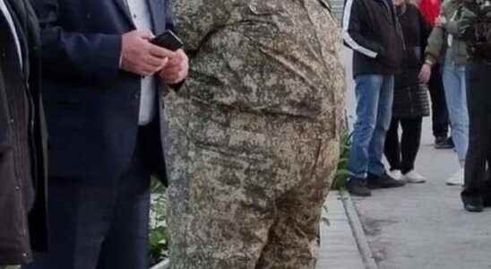 Putins big weapon The 128 pound general goes to the front