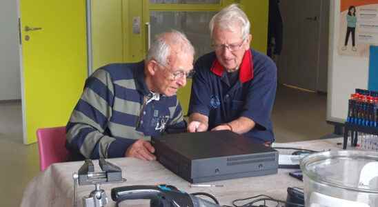 Repairing things hit in Oudewater There is immediately a long