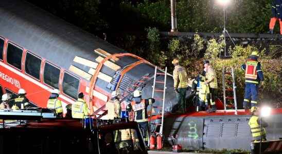 Several are missing after a train crash in Germany