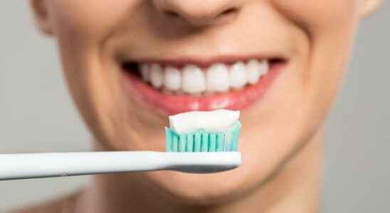Should you brush your teeth before or after breakfast Here