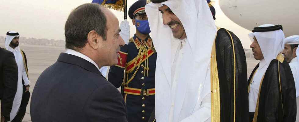 The Emir of Qatar announces reconciliation with Egypt after years