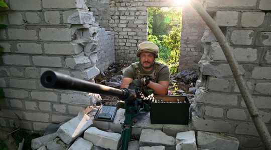 War in Ukraine Russians bomb Severodonetsk street fighting is intense
