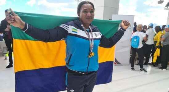 a medal that weighs for Gabonese athletics