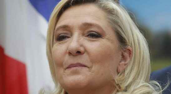 first meeting for Marine Le Pen News and polls