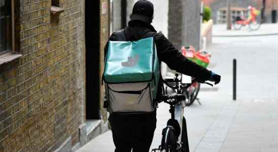 the Deliveroo meal delivery platform condemned again